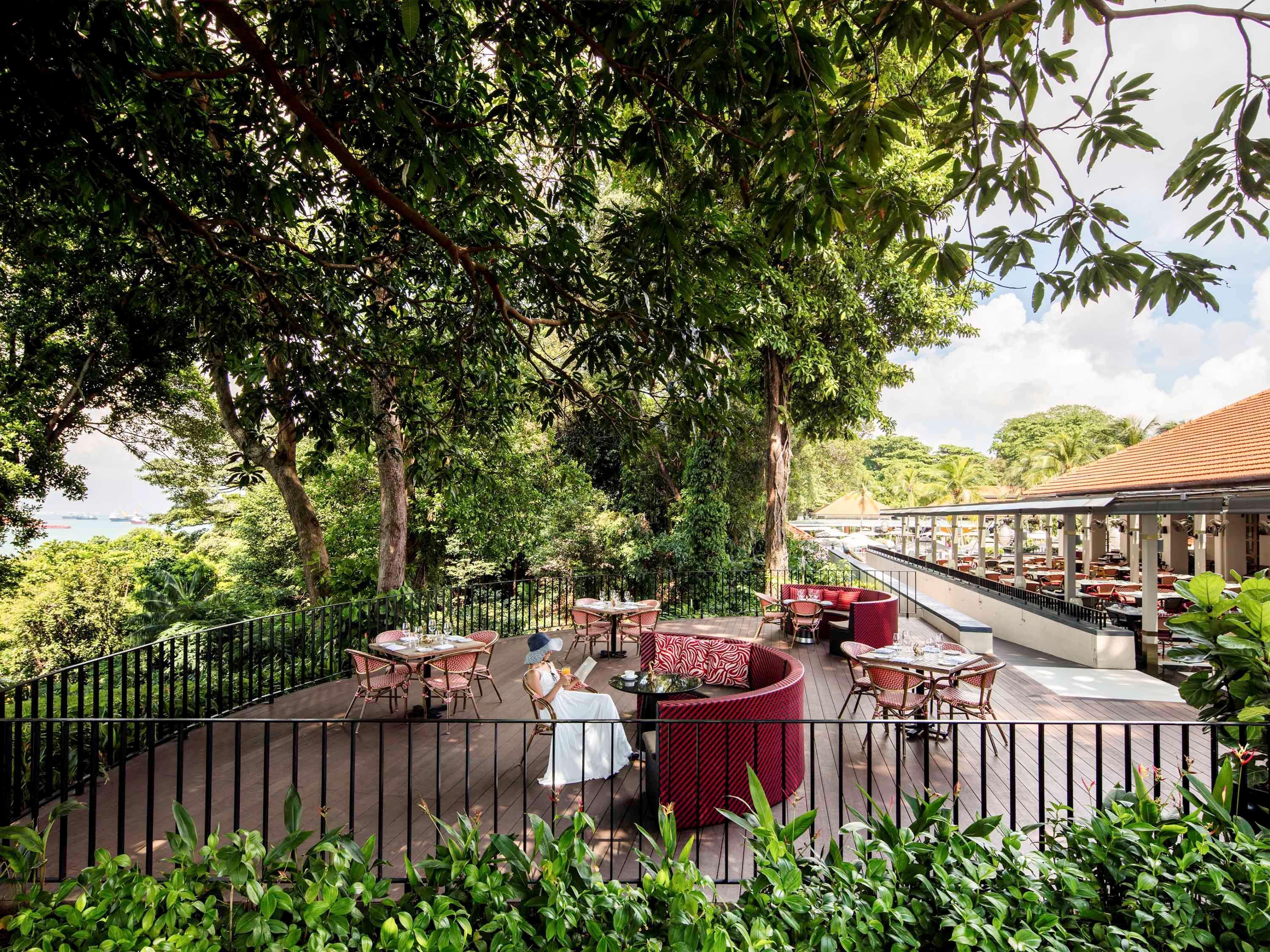 Sofitel Singapore Sentosa Resort & Spa Exterior photo
